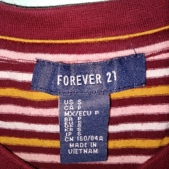 Basic Fall Cropped Tee - Picture 2 of 4